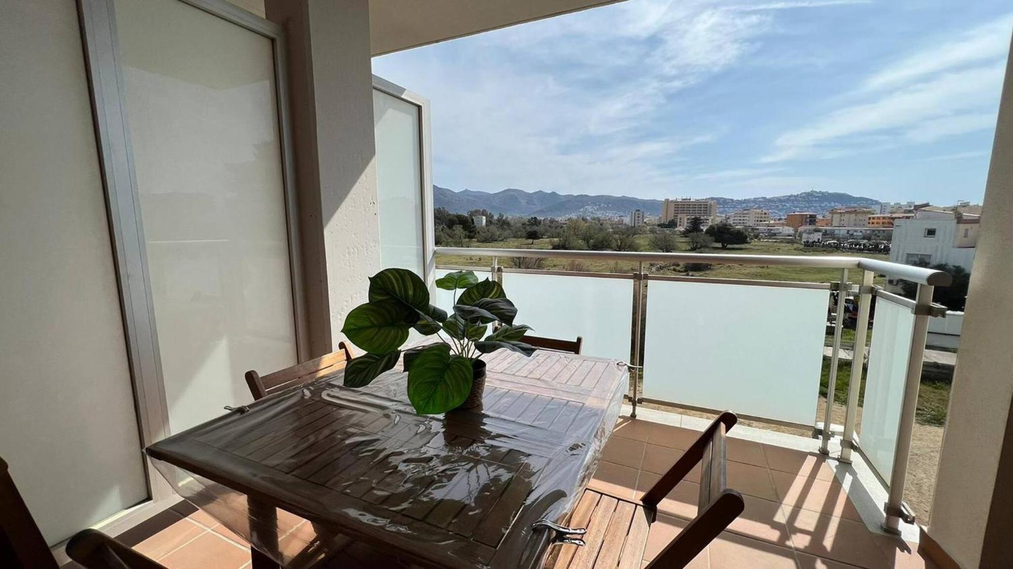 Apartment Acogedor Con Piscina En Santa Margarita Roses