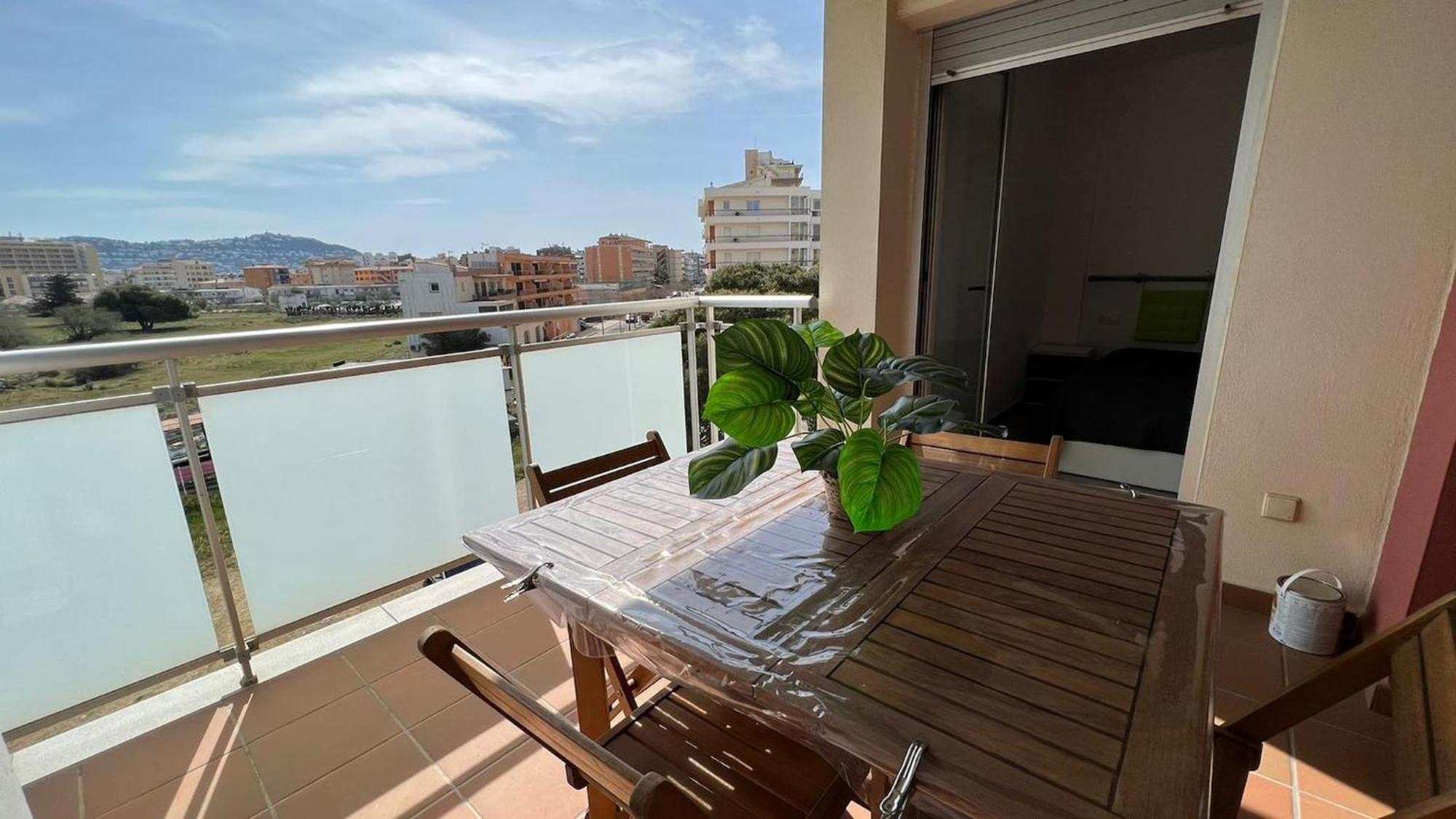 Apartment Acogedor Con Piscina En Santa Margarita Roses